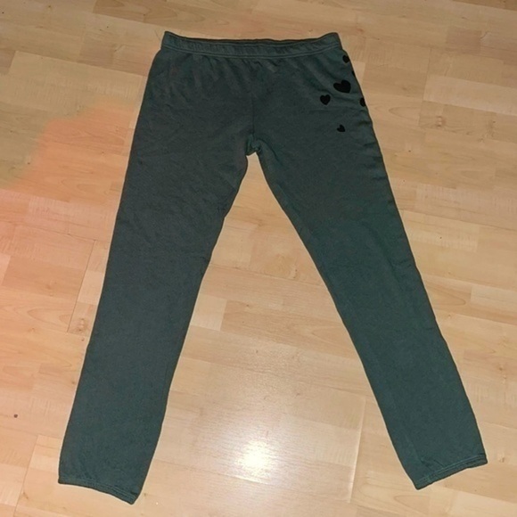 NWT Monrow Jogger Sweatpants Green black cluster Hearts M not yet preloved - Picture 2 of 12
